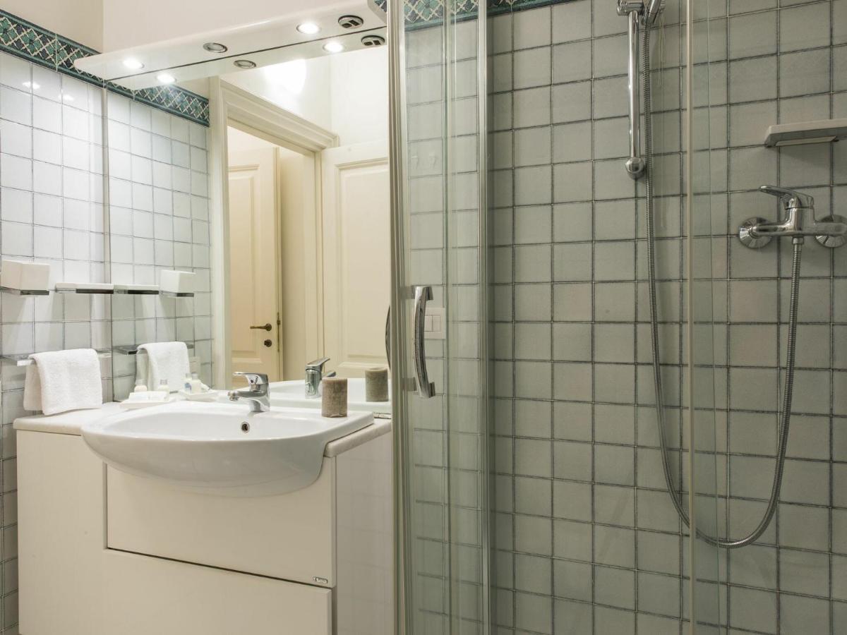 Apartment Palazzo Terme By Halldis Florenz