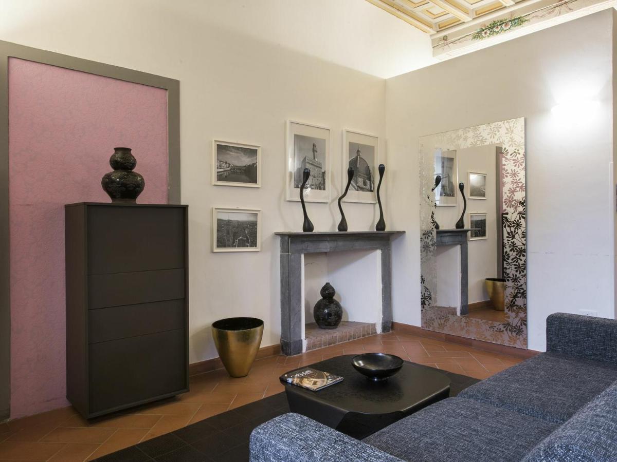 Apartment Palazzo Terme By Halldis Florenz