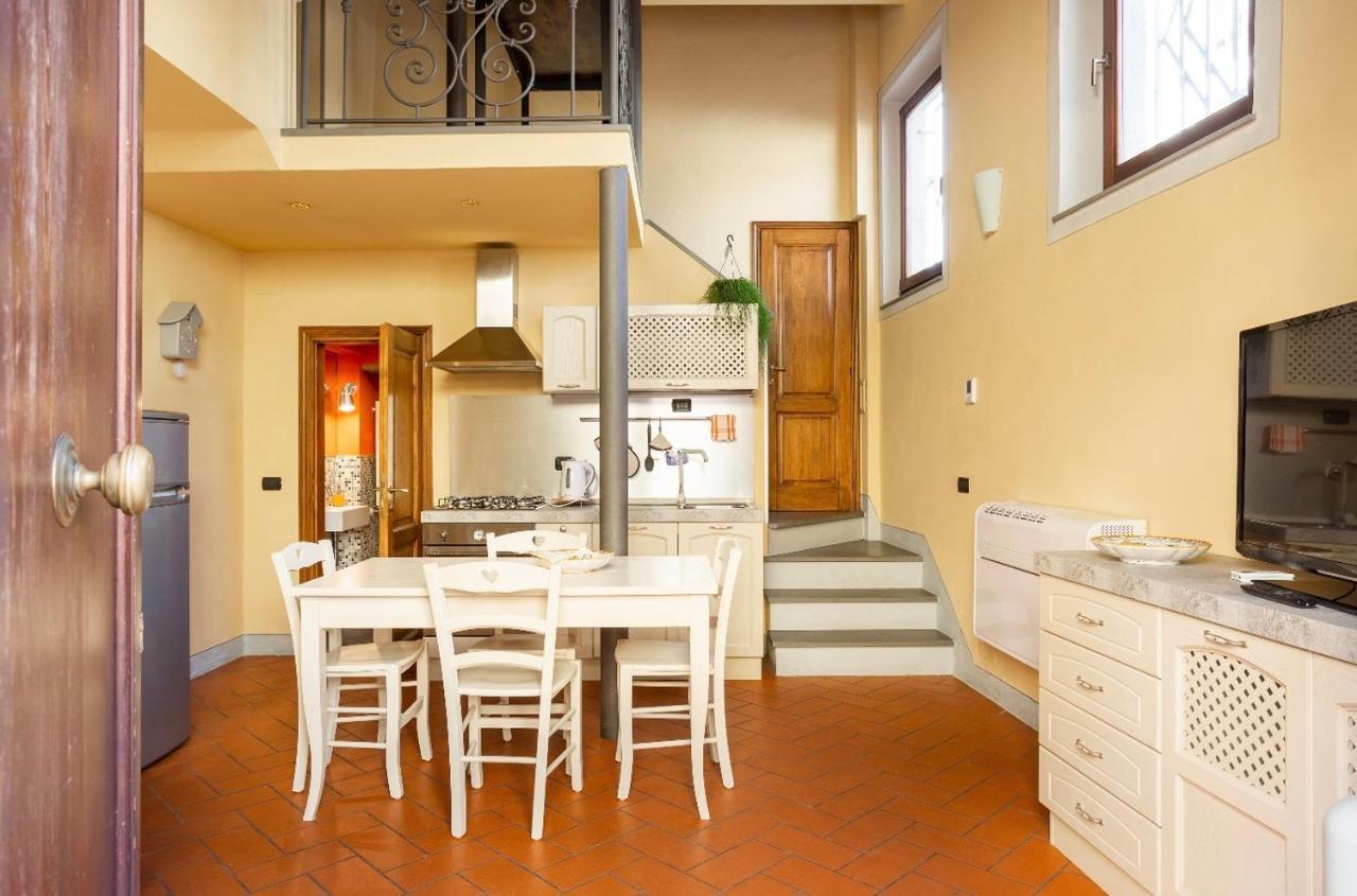 Cozy Classic Italian House Near Santa Croce, On The Lungarno Apartamento Florença