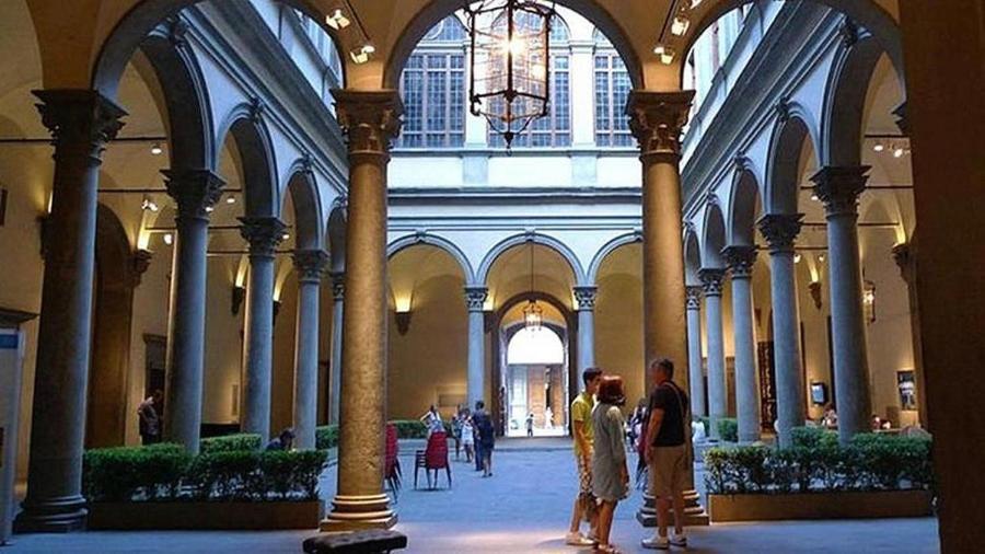 Roberto's Apartment. Piazza Santa Croce. * Florenz