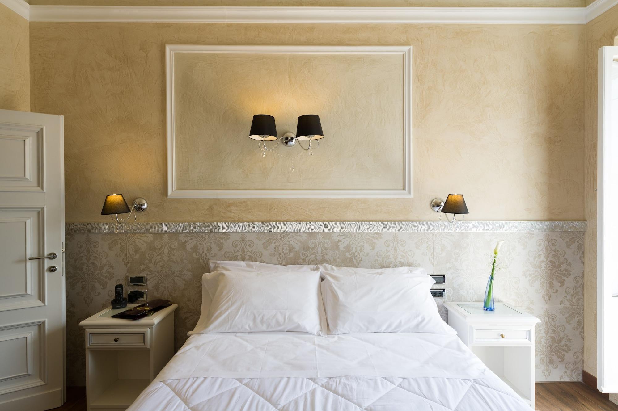 Hotel California 4*