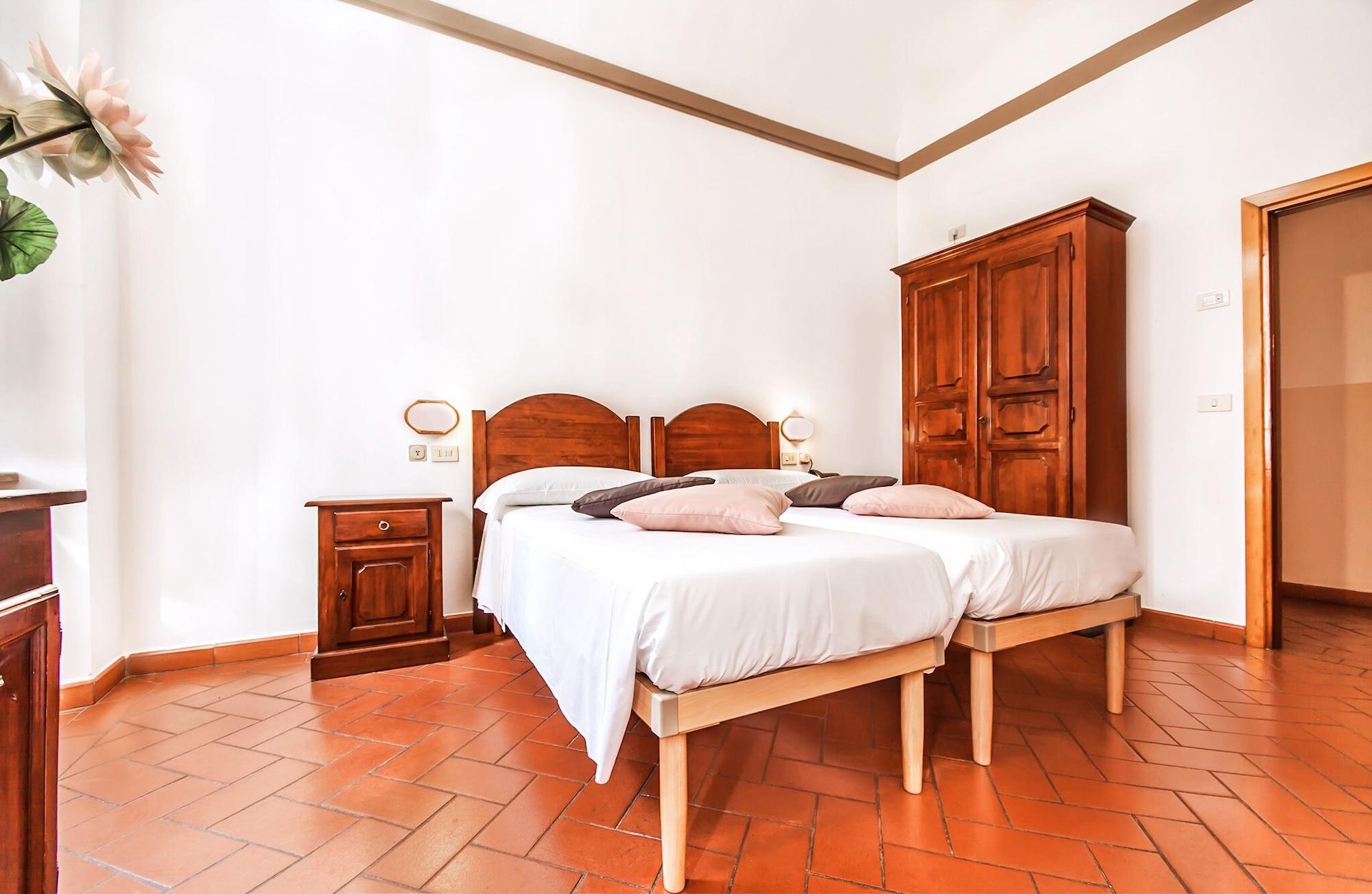 Costantini Hotel 2*