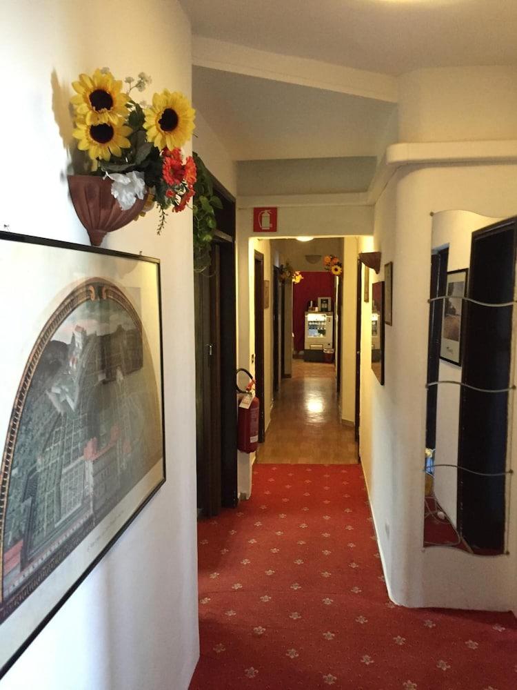 Hotel Aline