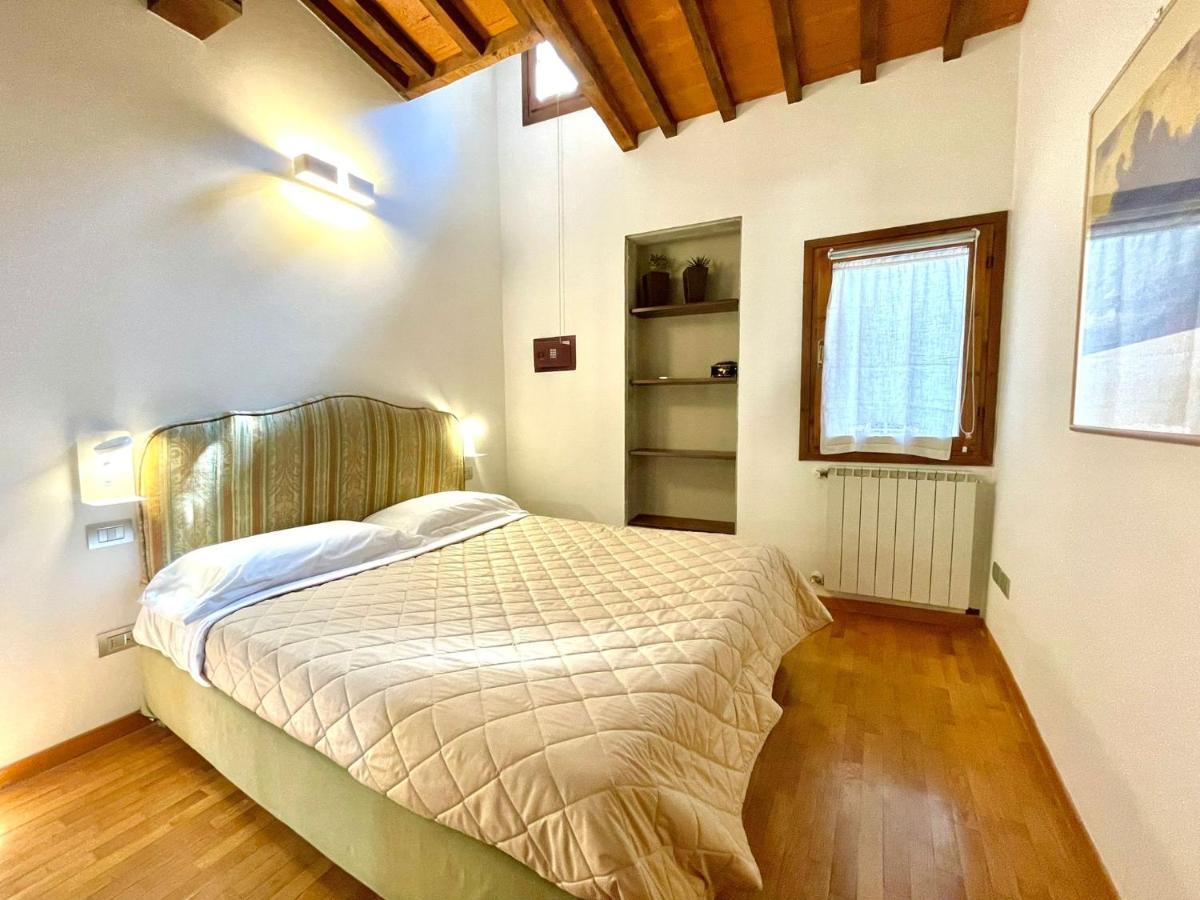 Charming In The Very Heart Of Apartment *