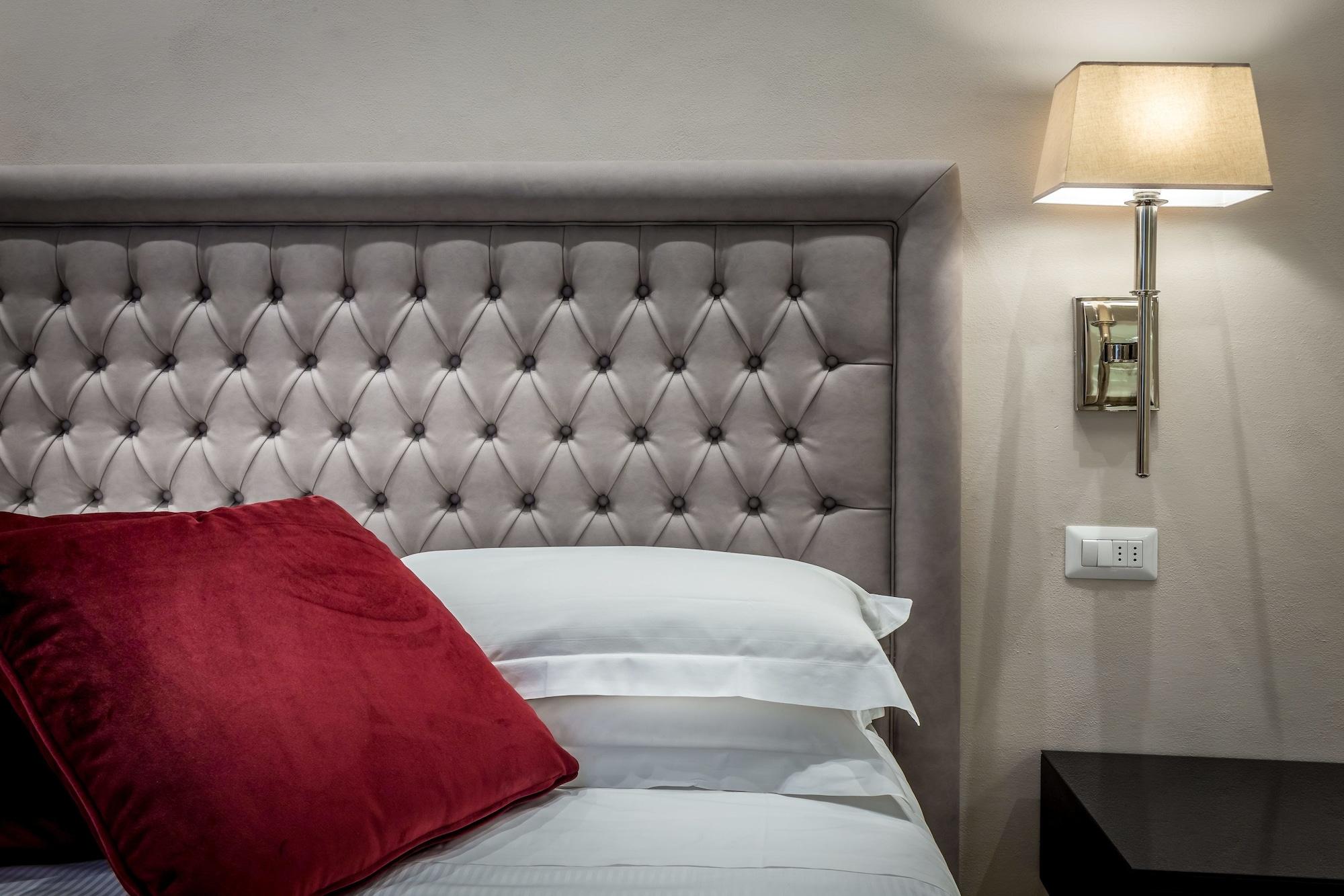 Emma Small Luxury Hotel