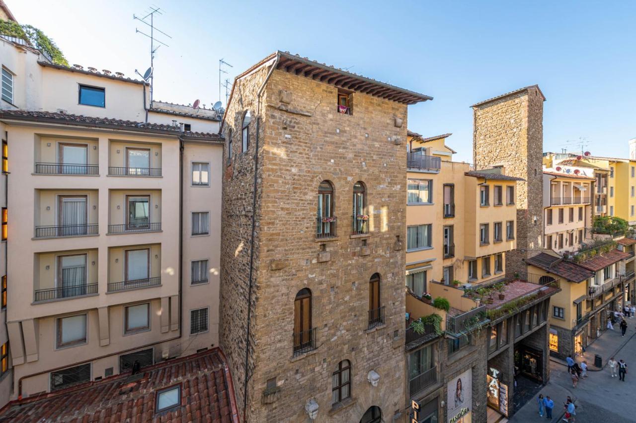 - Santo Stefano's Mirror Apartment