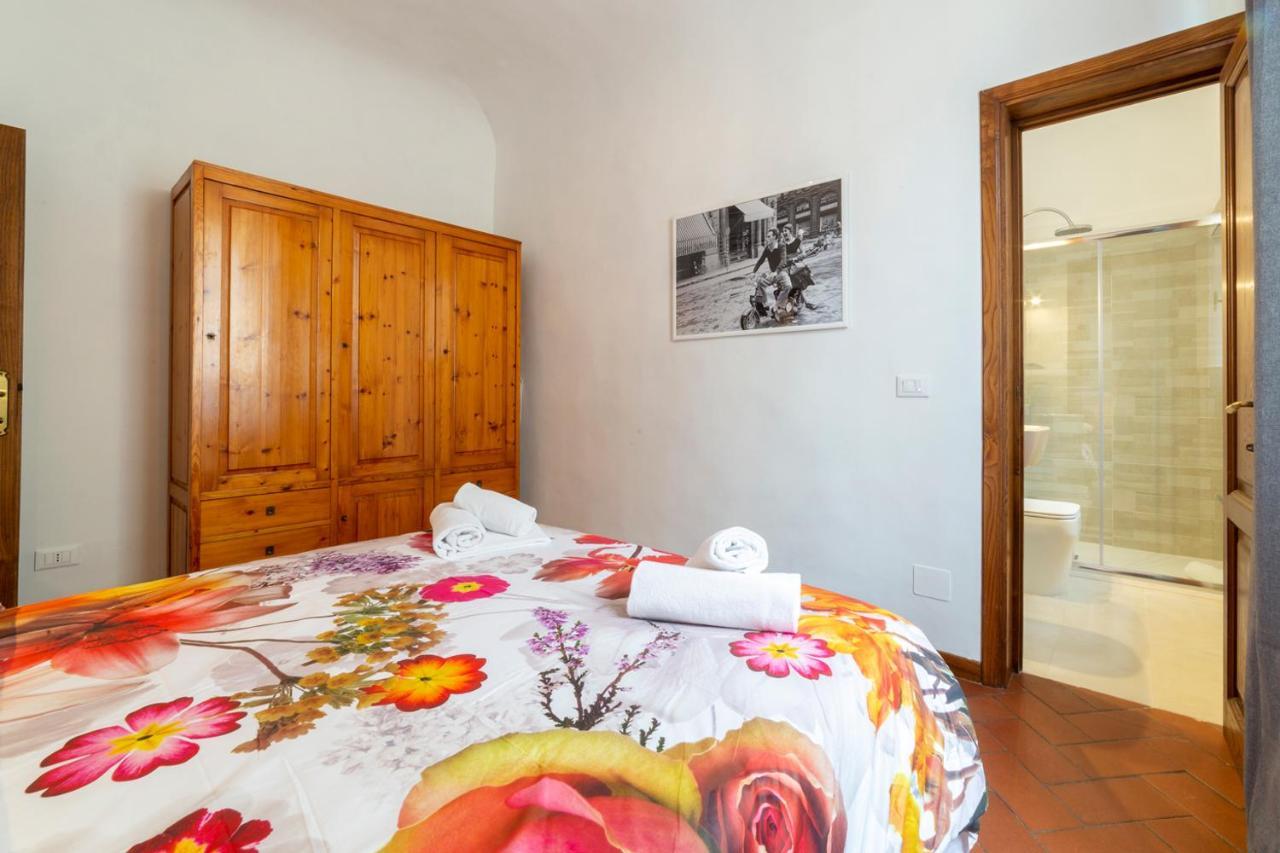Appartamento 110 Sqm 6 Sleeps In Santa Croce Firenze