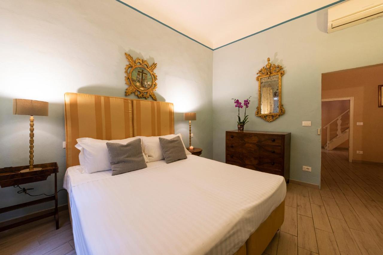 Florence- Palazzo Pitti Apartment