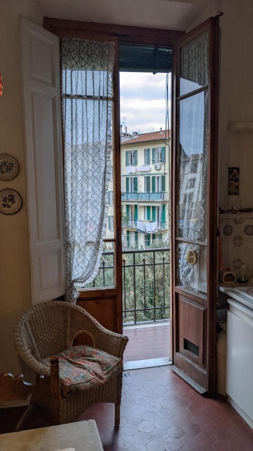 Gasthuis Double Bedroom In Beautiful 30's Style Florence