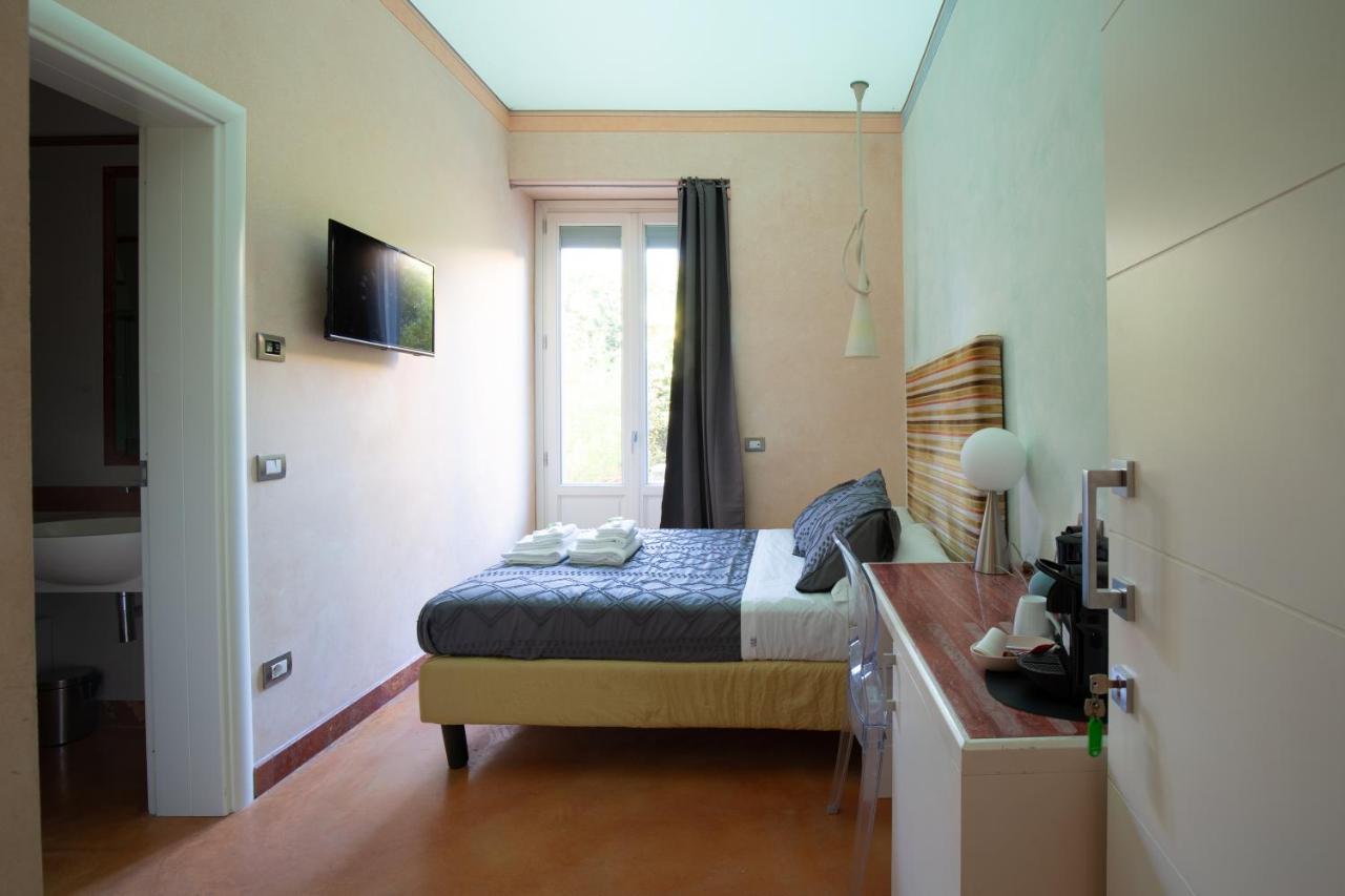 Aurora Garden - & Guest house