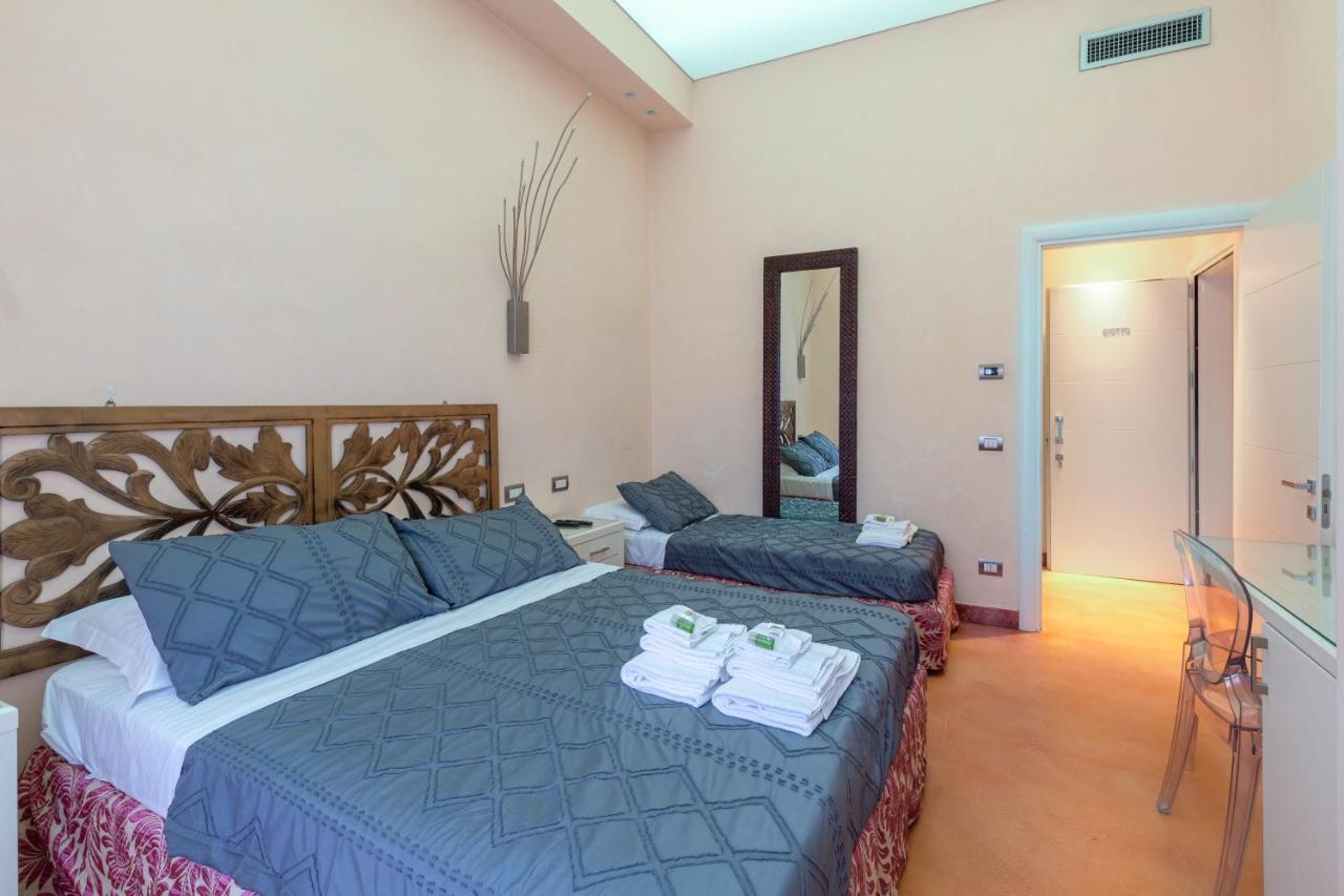 Aurora Garden - & Guest house *