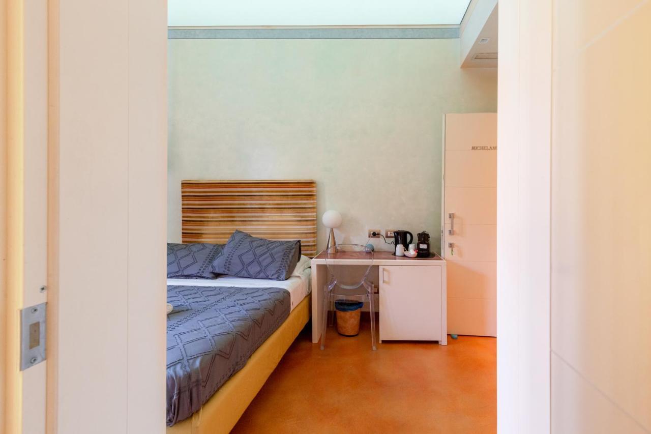 Guest house Aurora Garden - &