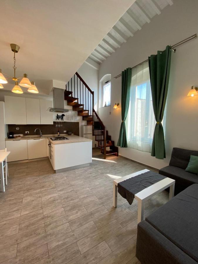 Apartment Airport