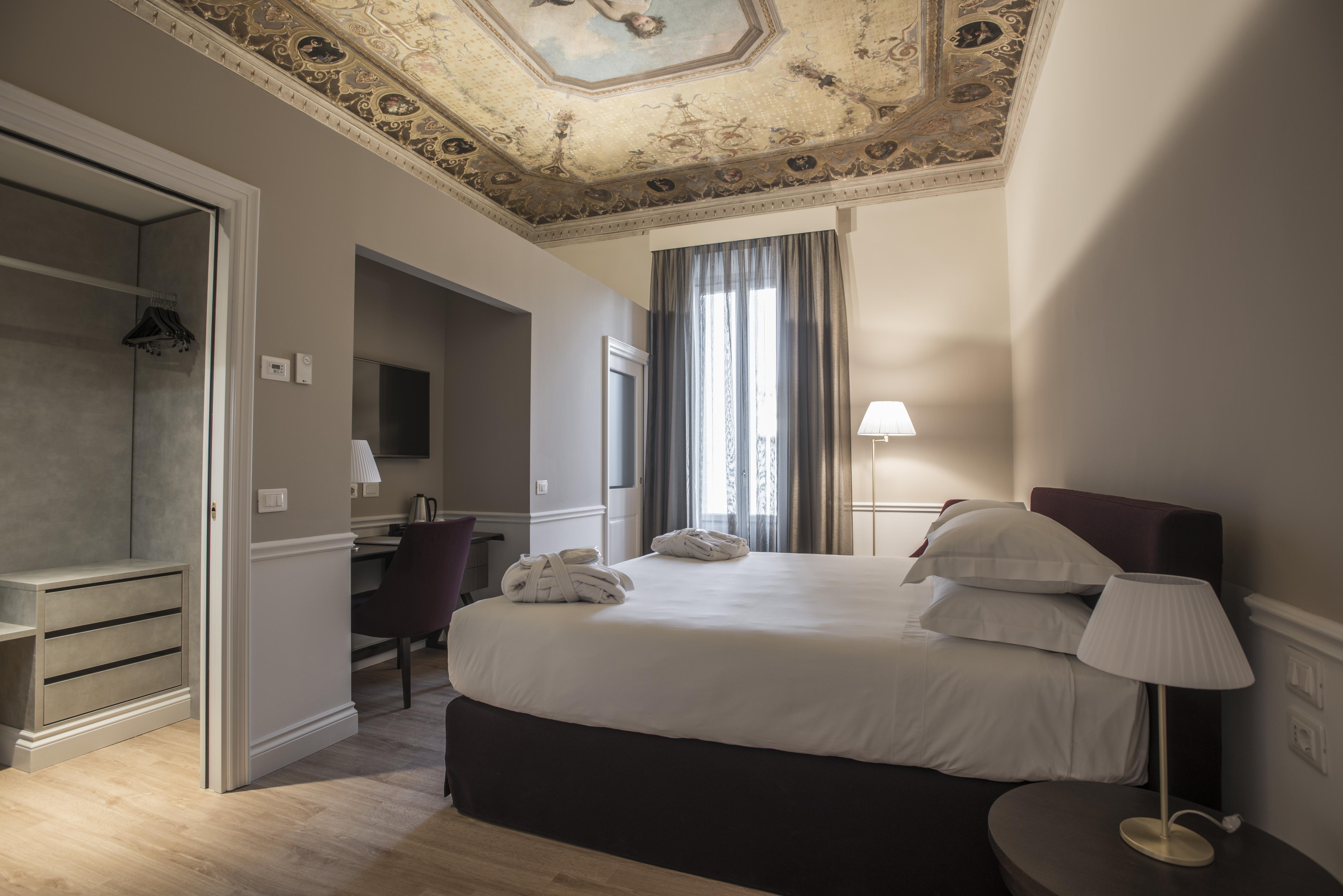 Palazzo Castri 1874 & Garden Hotel