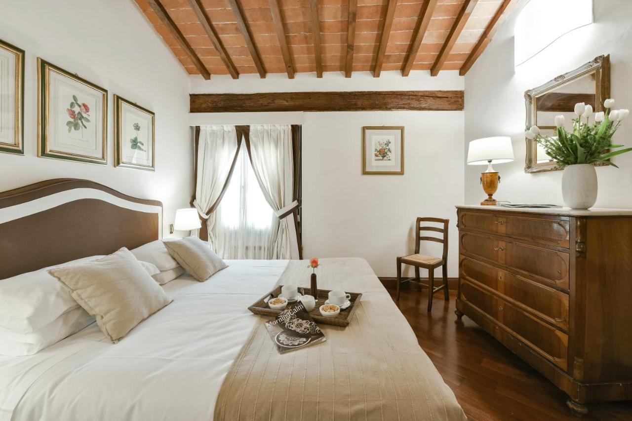 Buonarroti Big With Terrace In Oltrarno * Florence