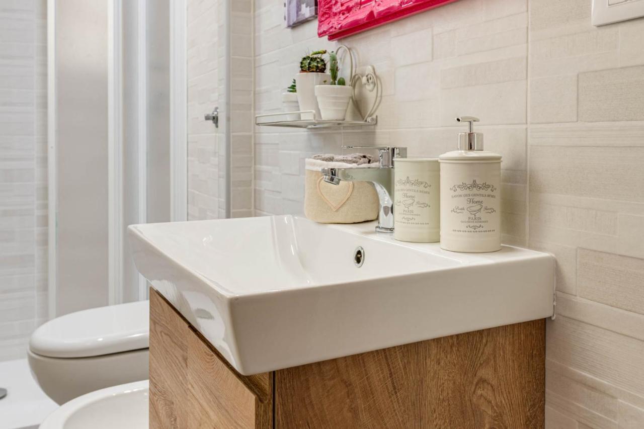 Elle Apartment *