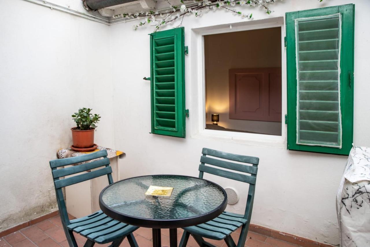 Virgilio's House + Internal Court Apartment *