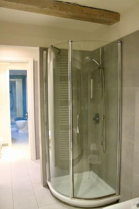 Modern 3br Near Santa Maria Novella Station Apartment Florence