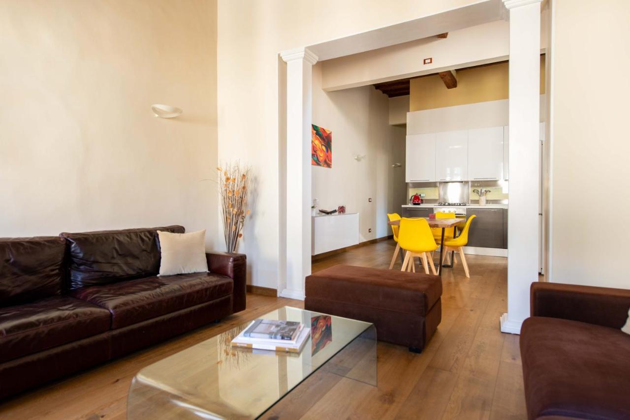 Modern, Bright Near Boboli Gardens & Santo Spirito - Homeunity Apartamento Florença