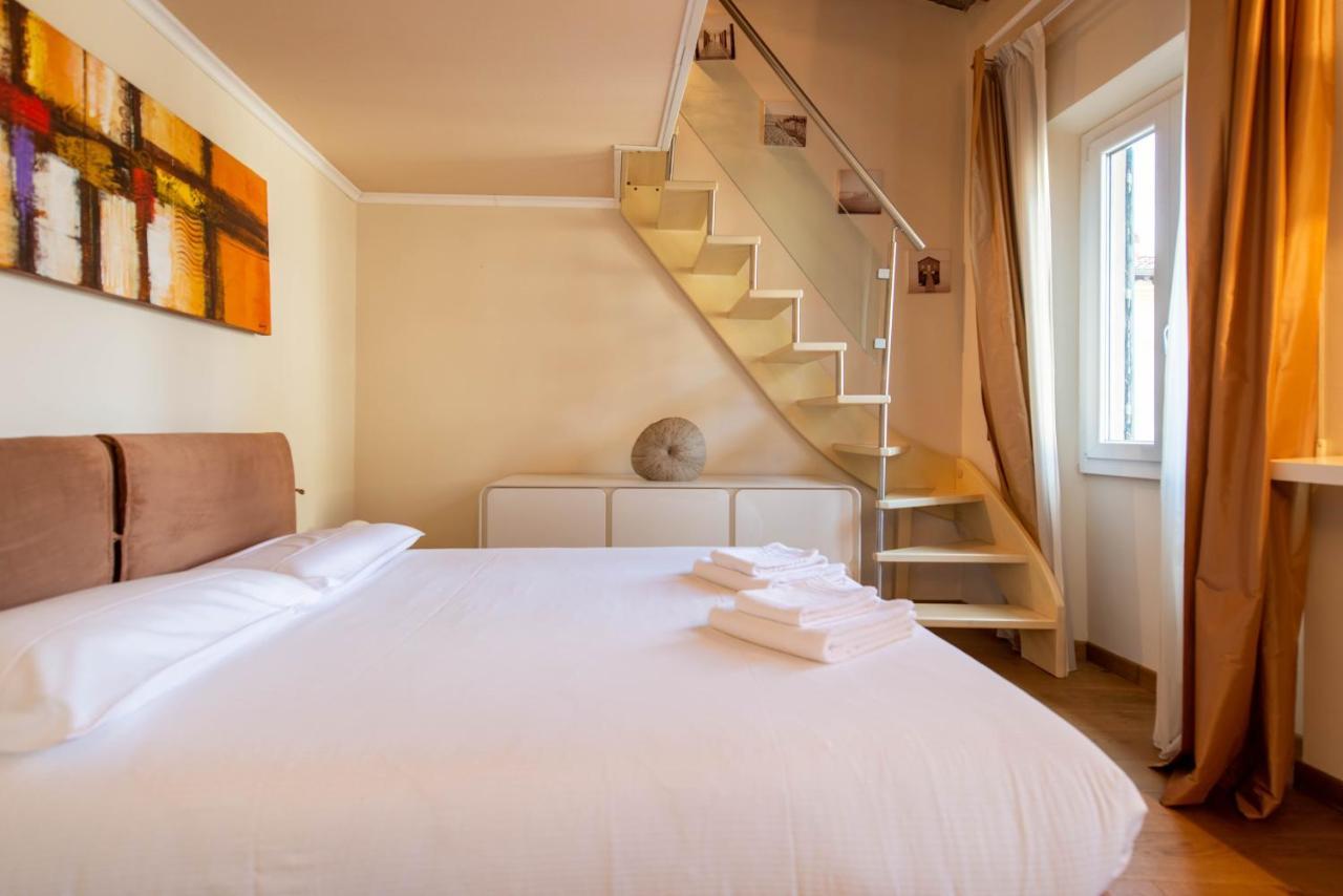 Modern, Bright Near Boboli Gardens & Santo Spirito - Homeunity Florença