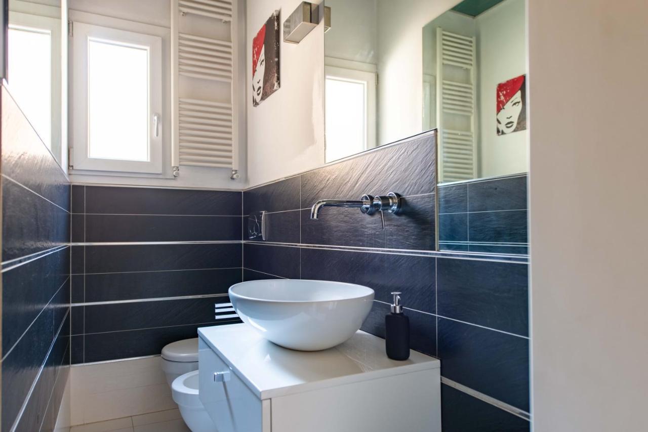 Modern, Bright Near Boboli Gardens & Santo Spirito - Homeunity *