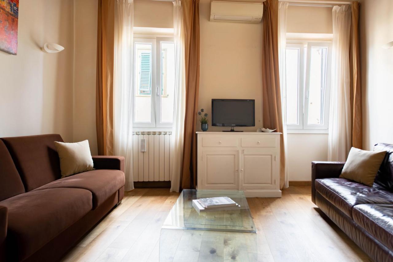 Modern, Bright Near Boboli Gardens & Santo Spirito - Homeunity Apartamento Florença