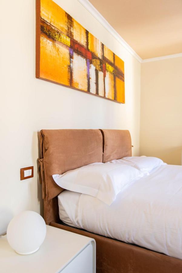 Modern, Bright Near Boboli Gardens & Santo Spirito - Homeunity Apartamento