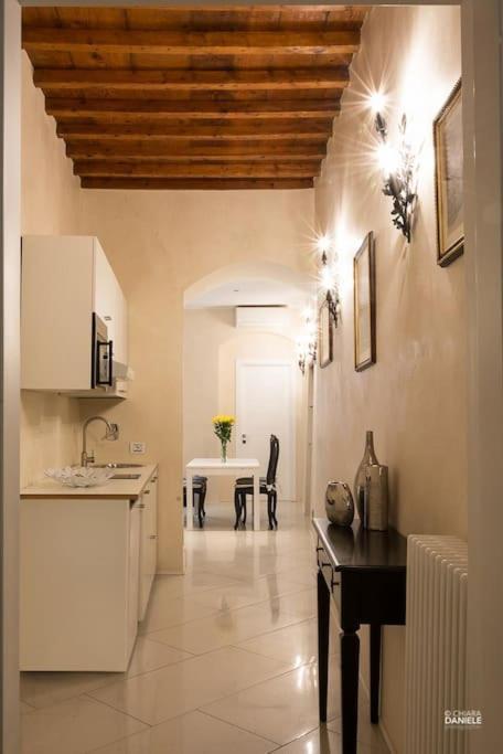 Romana Apartment *