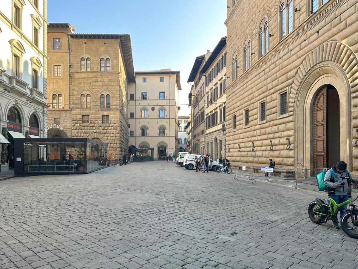 Penthouse In Palace Strozzi Appartement *