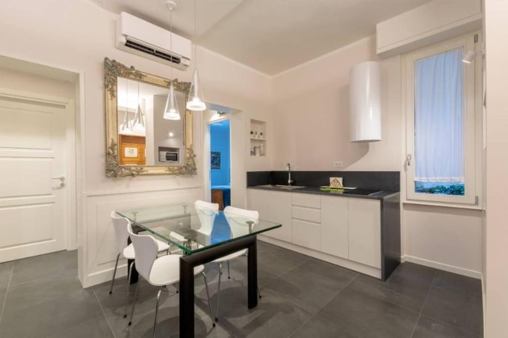 Stylish Four Bedrooms - Center Appartement