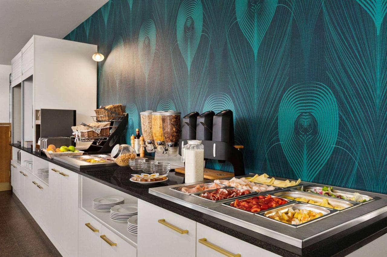 Wyndham Garden Hotel 4*