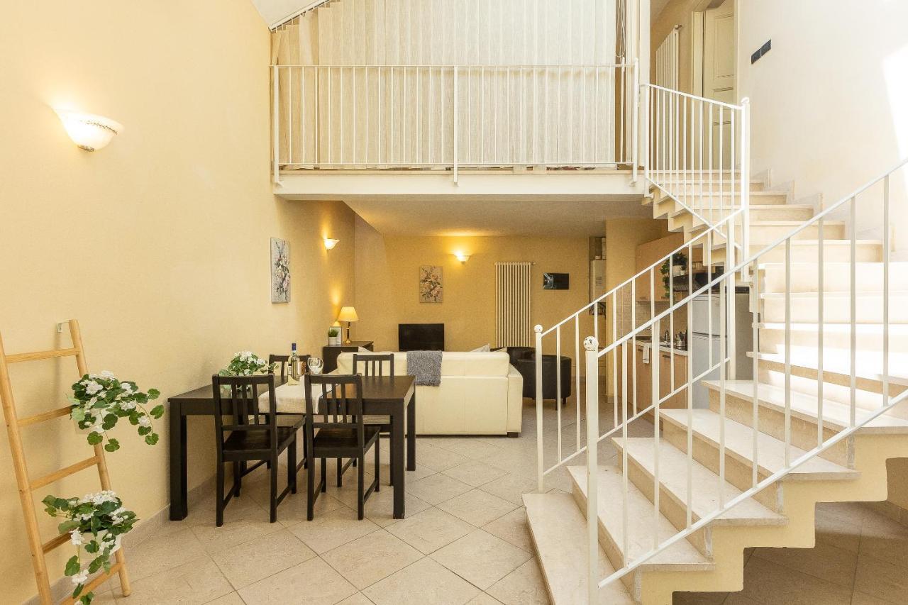 Palazzo Ghibellina 3 By In Florence