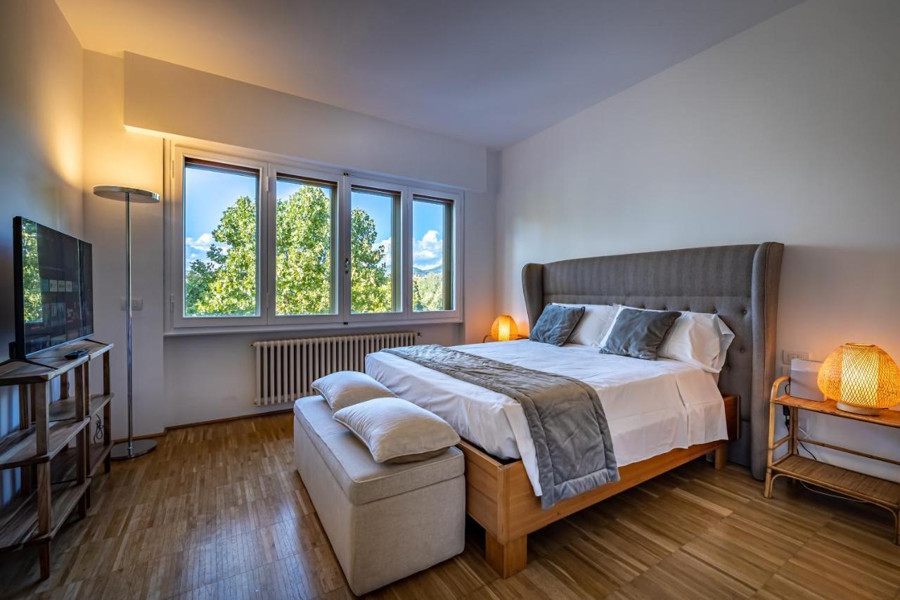 Apartment Yid Penthouse On River With Parking Florence