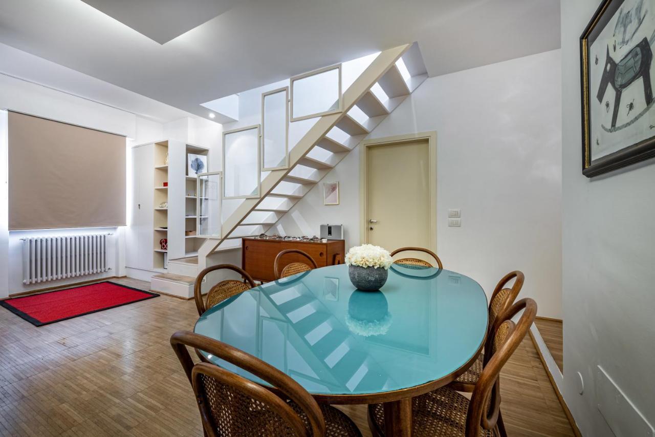 Yid Penthouse On River With Parking Apartment