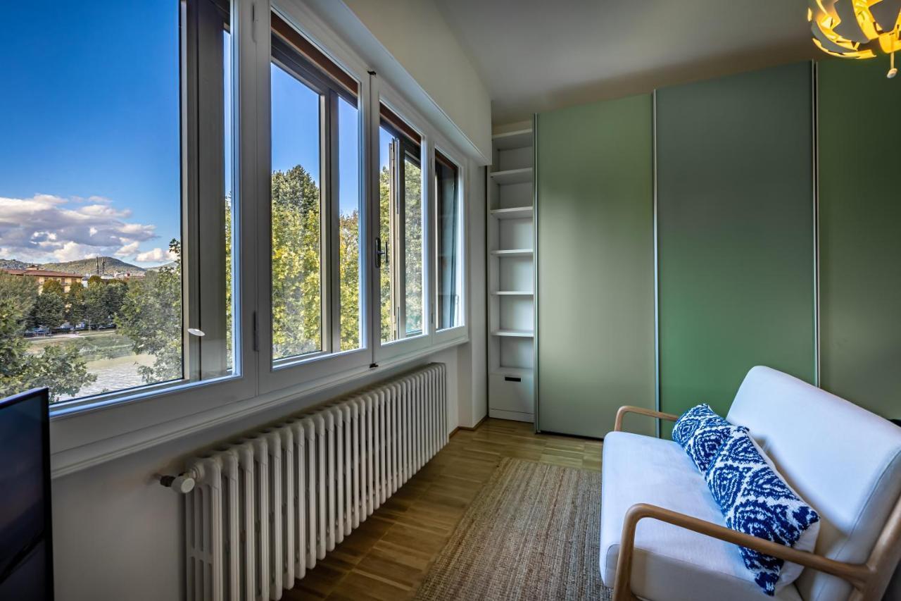 Apartment Yid Penthouse On River With Parking Florence