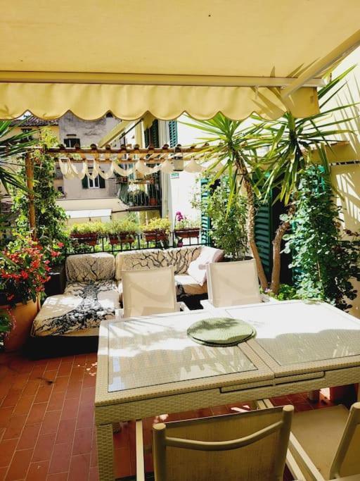 Luxury Apartment *