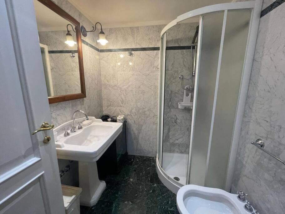 Apartment Borgo Apostoli Florence