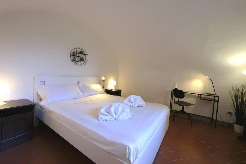 Costasangiorgio 2bdr 2bth Florence
