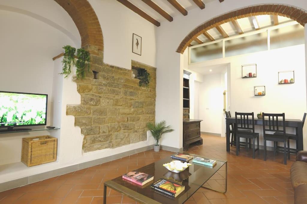 Costasangiorgio 2bdr 2bth * Florence