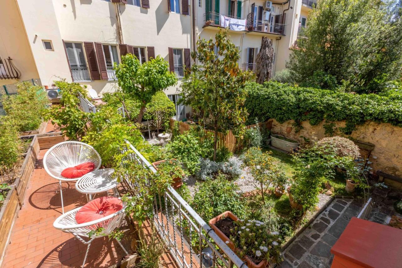 Bed & Breakfast Secret Garden