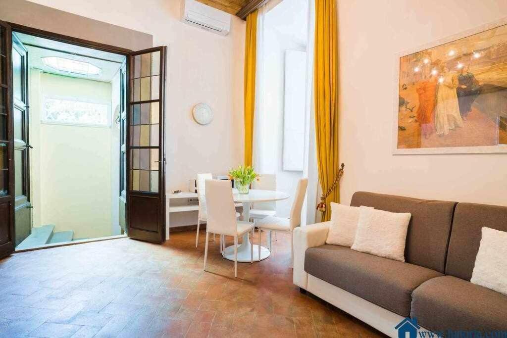 Apartment Rossini With Private Entrance Florence