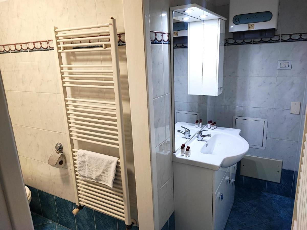 Apartment Romana For 4 *