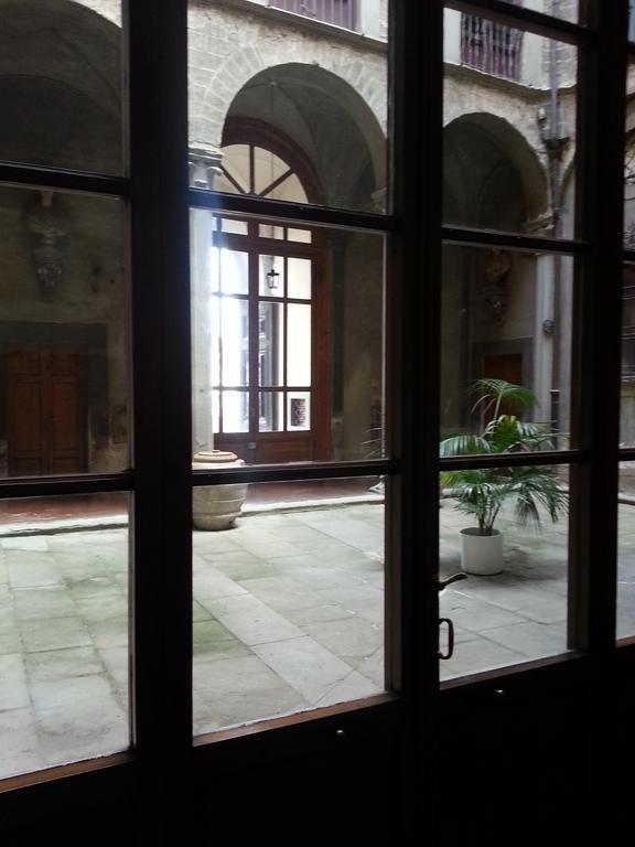 Palazzo Capponi Alle Rovinate Apartment *