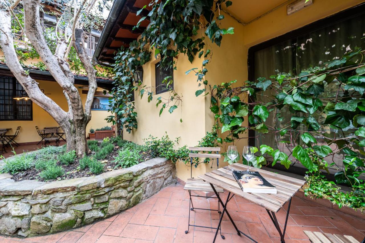 Santa Monaca Suites