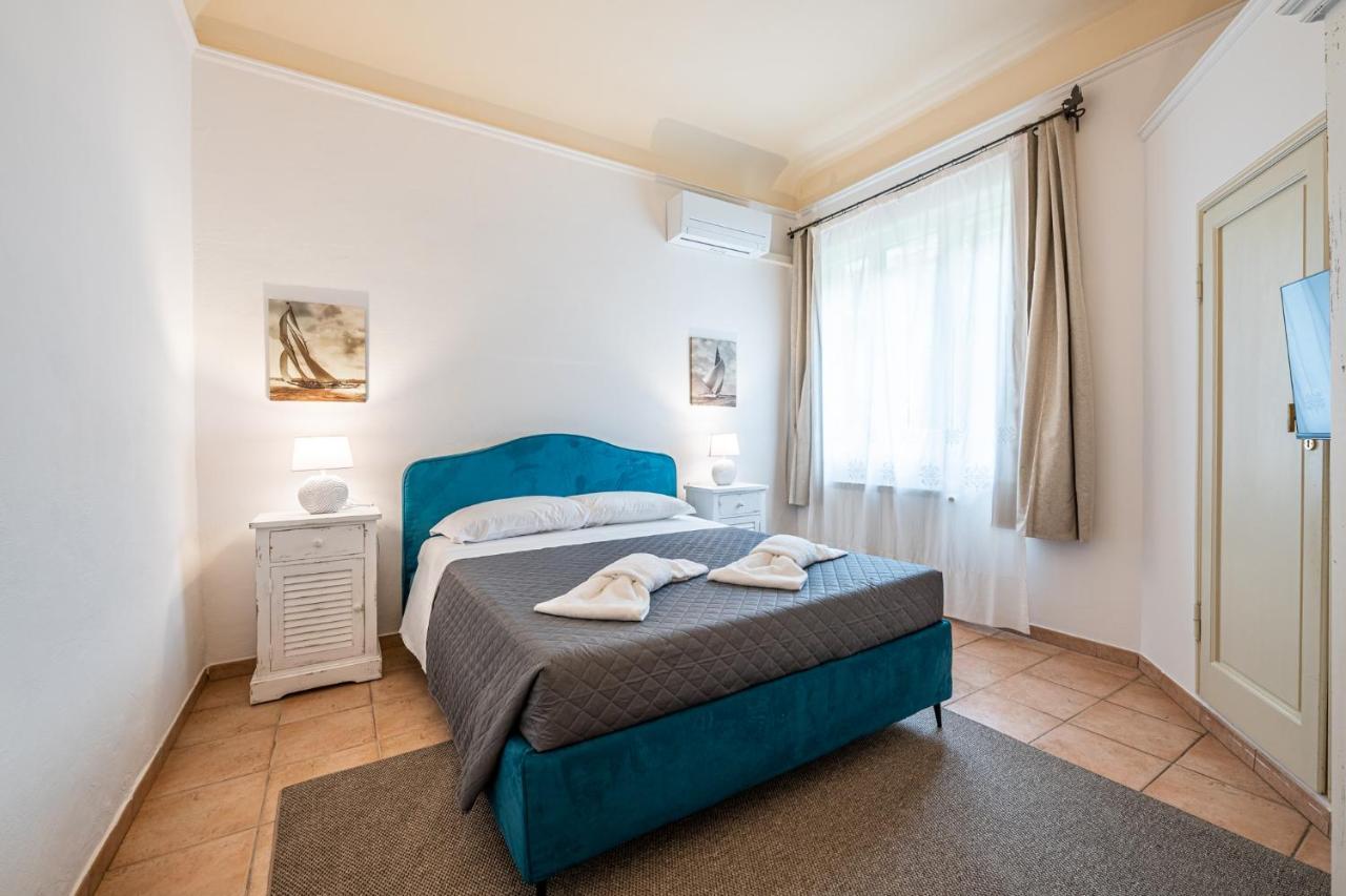 Santa Monaca Suites