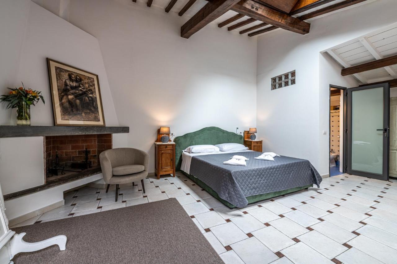Santa Monaca Suites * Florenz