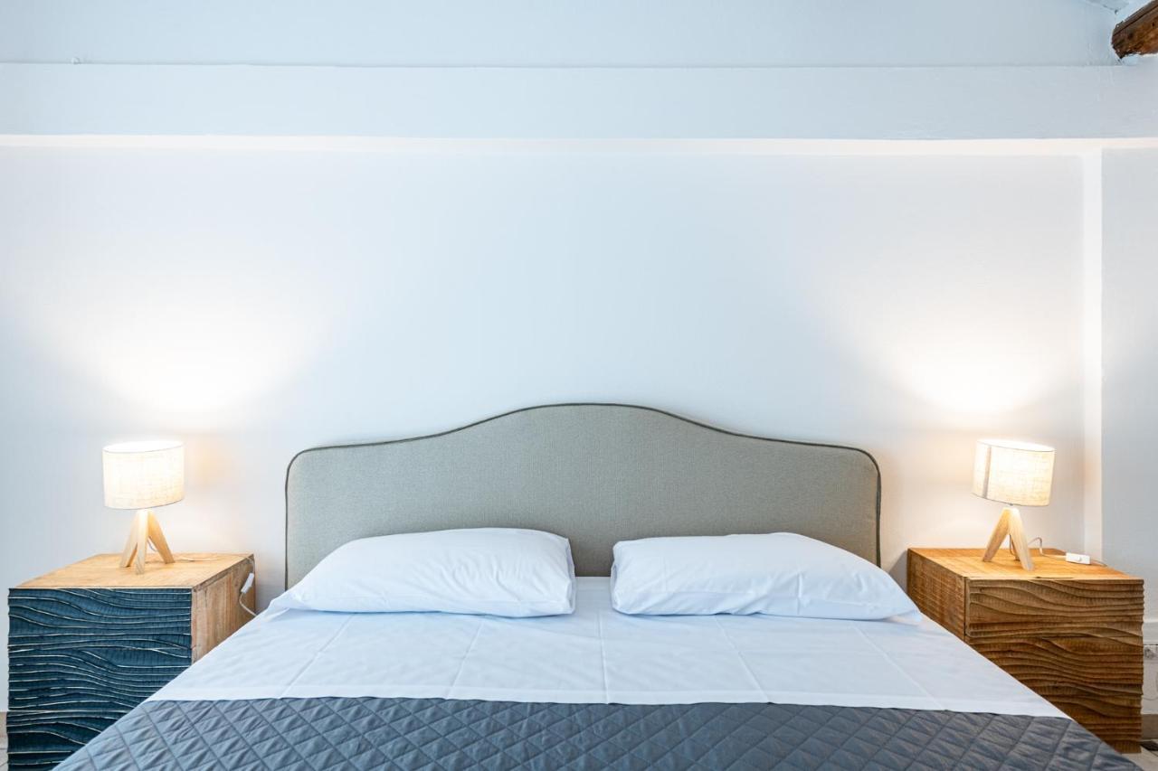 Santa Monaca Suites *