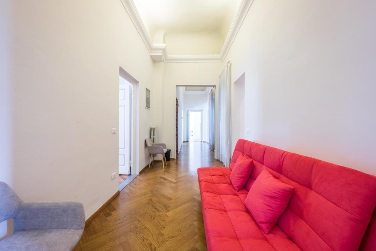 5 Min Duomo Magnificent Apartment