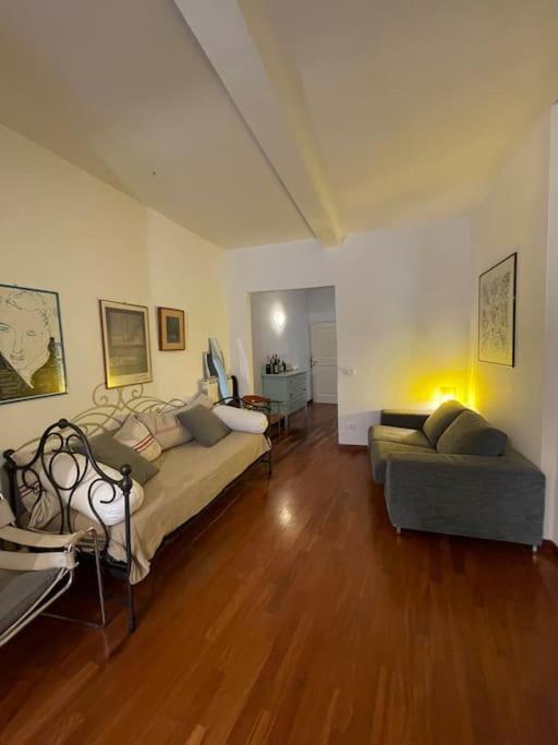 Charming House In San Niccolo Florence