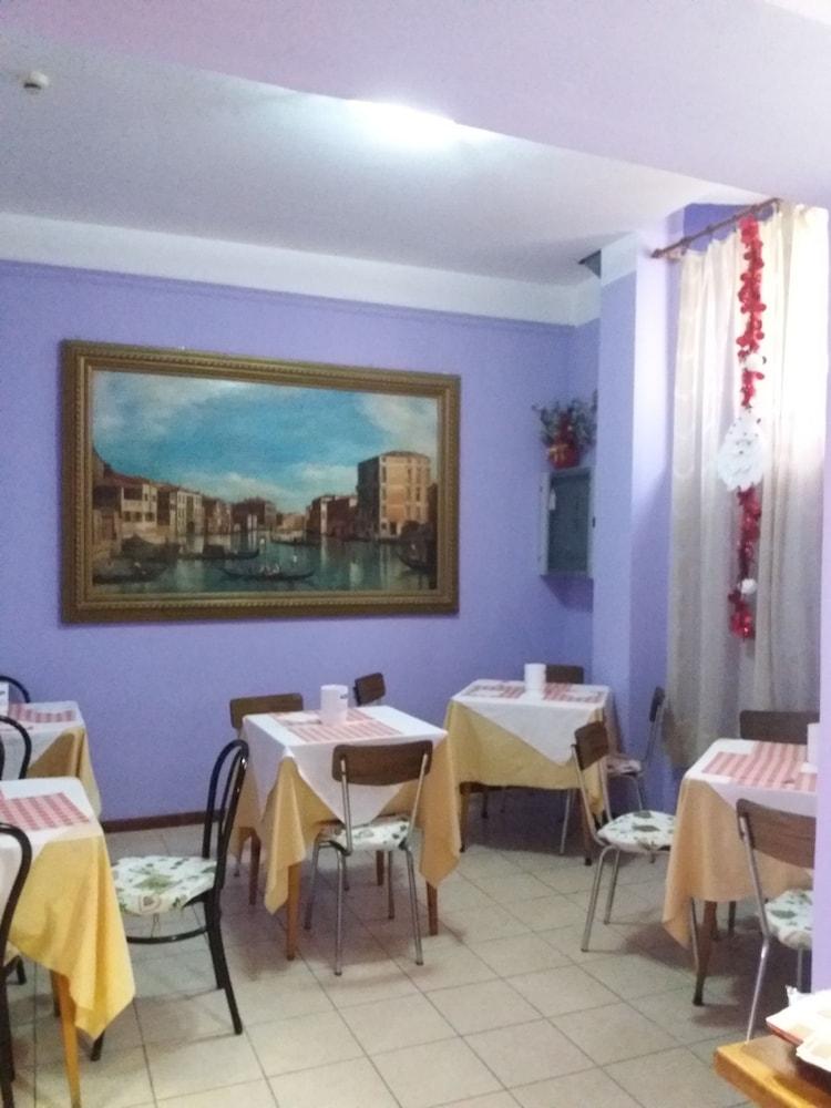 Hotel Airone 3*